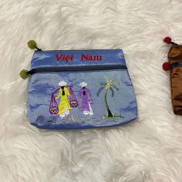 Handmade embroidered wallet - Picture 6 of 8